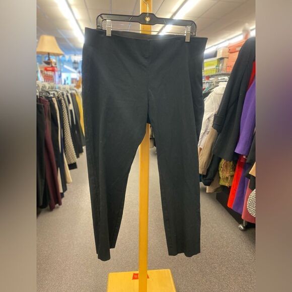 A New Day Ladies 16 Black Capri - Picture 1 of 5